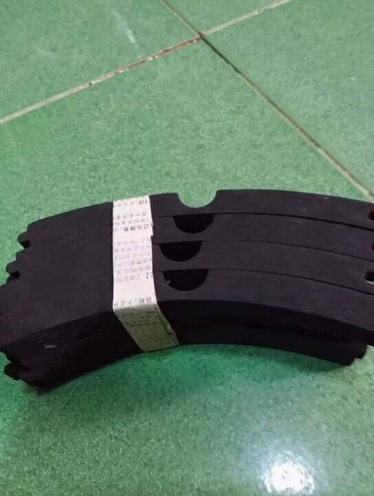1 BỘ NẸP LOA 5 TẤC (CHO MỘT CÁI LOA)