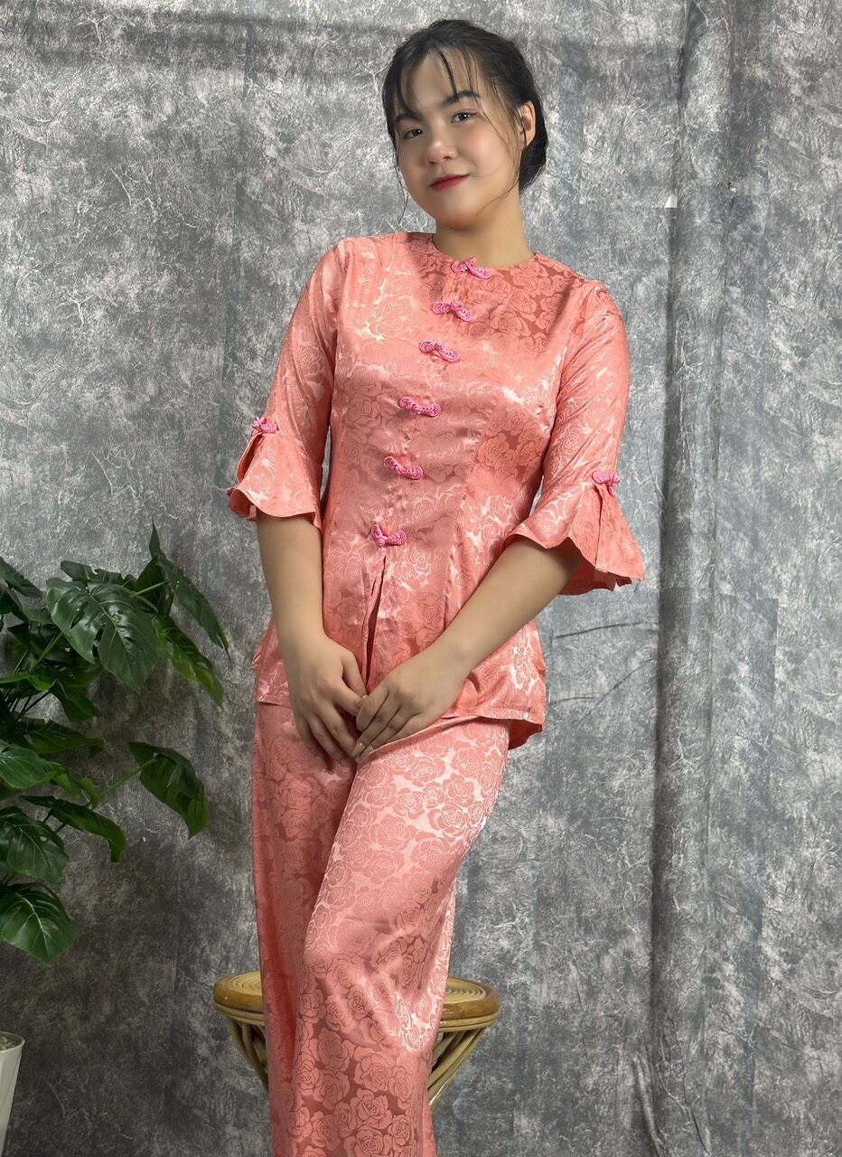 Đồ Lam Đi Chùa - Mẫu bà ba lụa gấm tay xòe