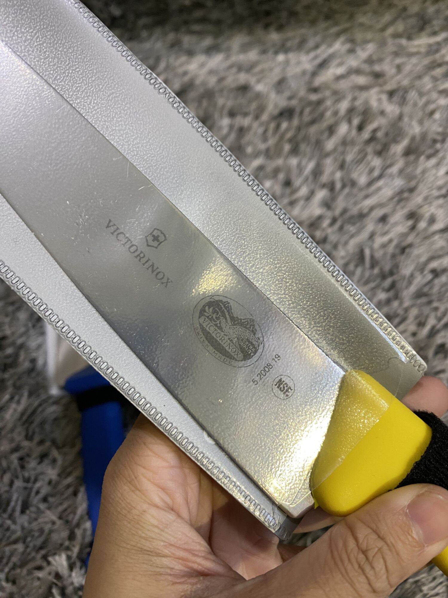 Dao bếp i Victorinox Fibrox 15cm. siêu bén, không rỉ - Hàng Chính hãng Thụy Sĩ