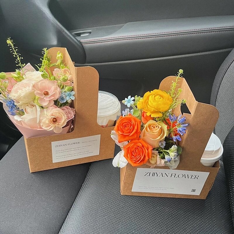 Túi giấy 2 ngăn đựng Hoa và Nước.