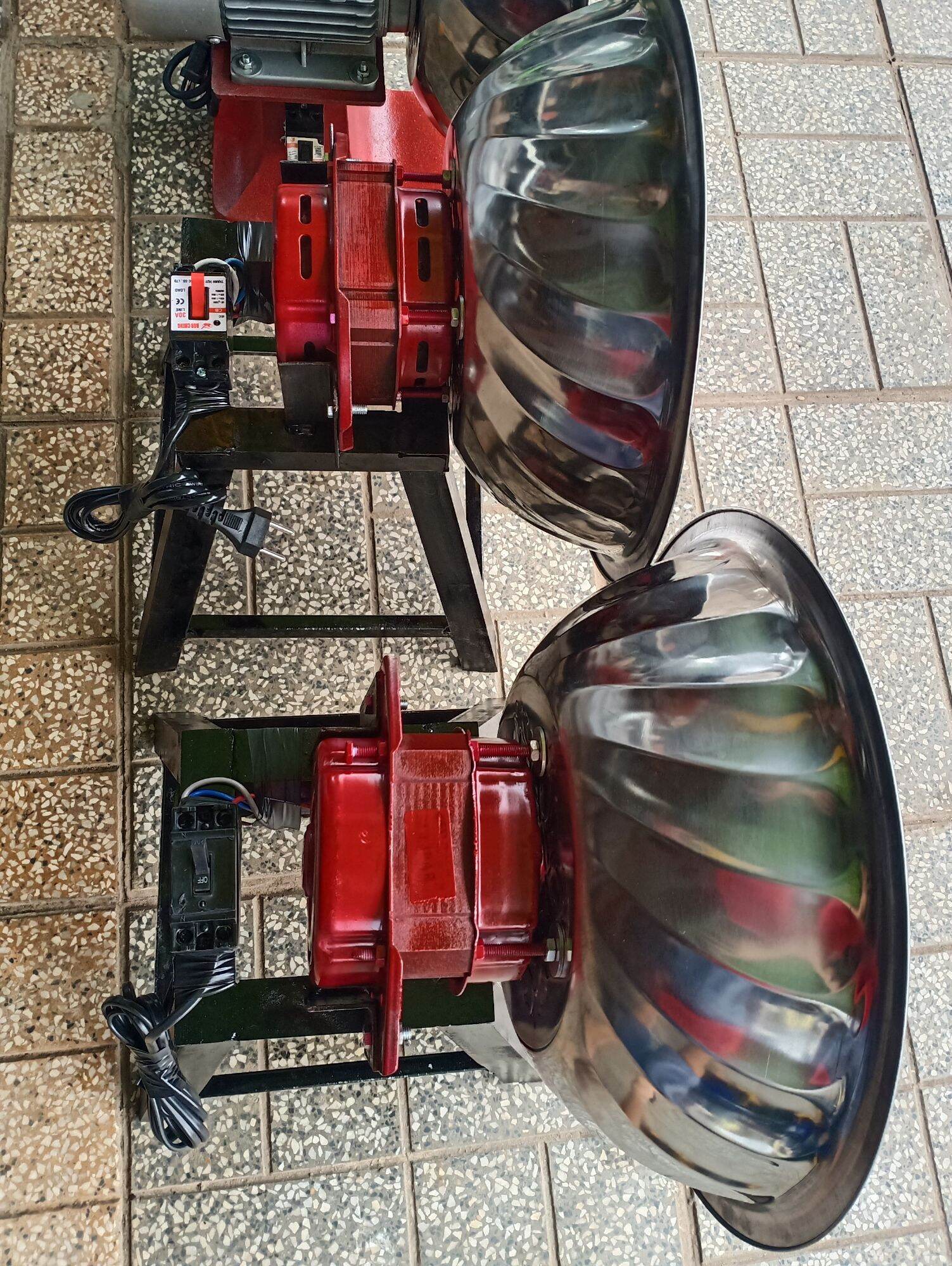 Máy nạo dừa chậm tua 0.5hp 1800v/p