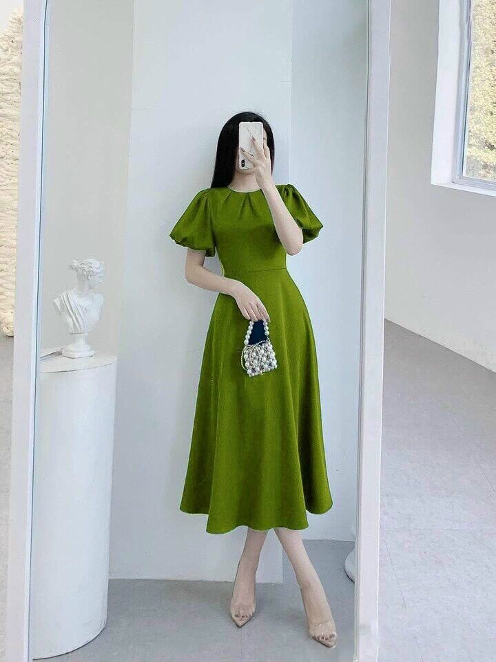 Đầm xoè xanh tay phồng