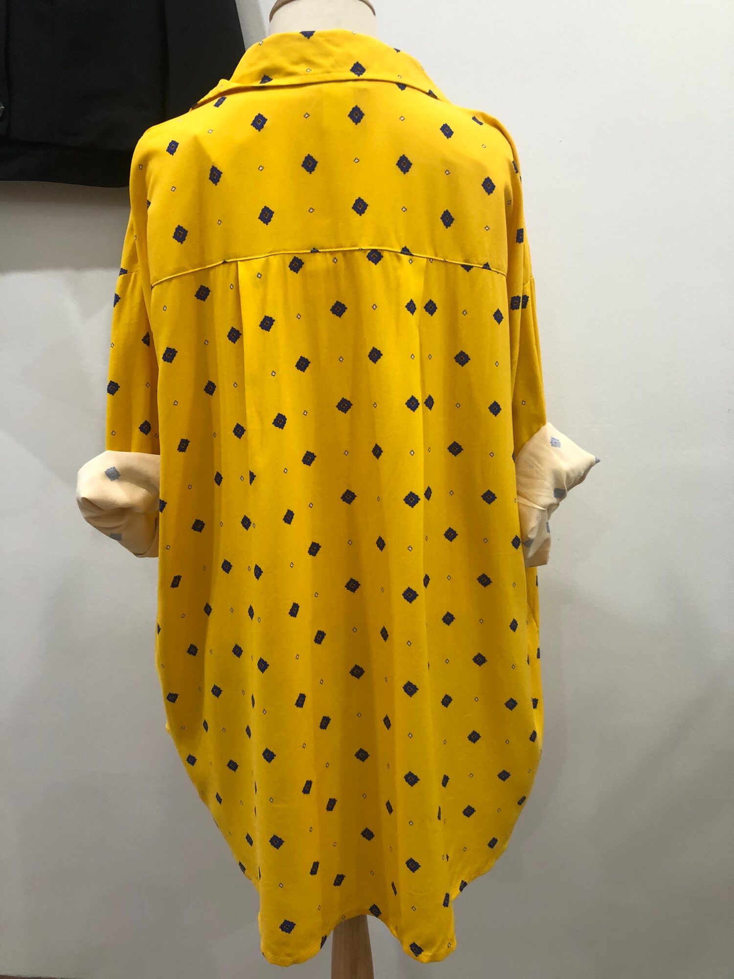 áo sơ mi dáng rộng mềm mát có thể khoác size S M