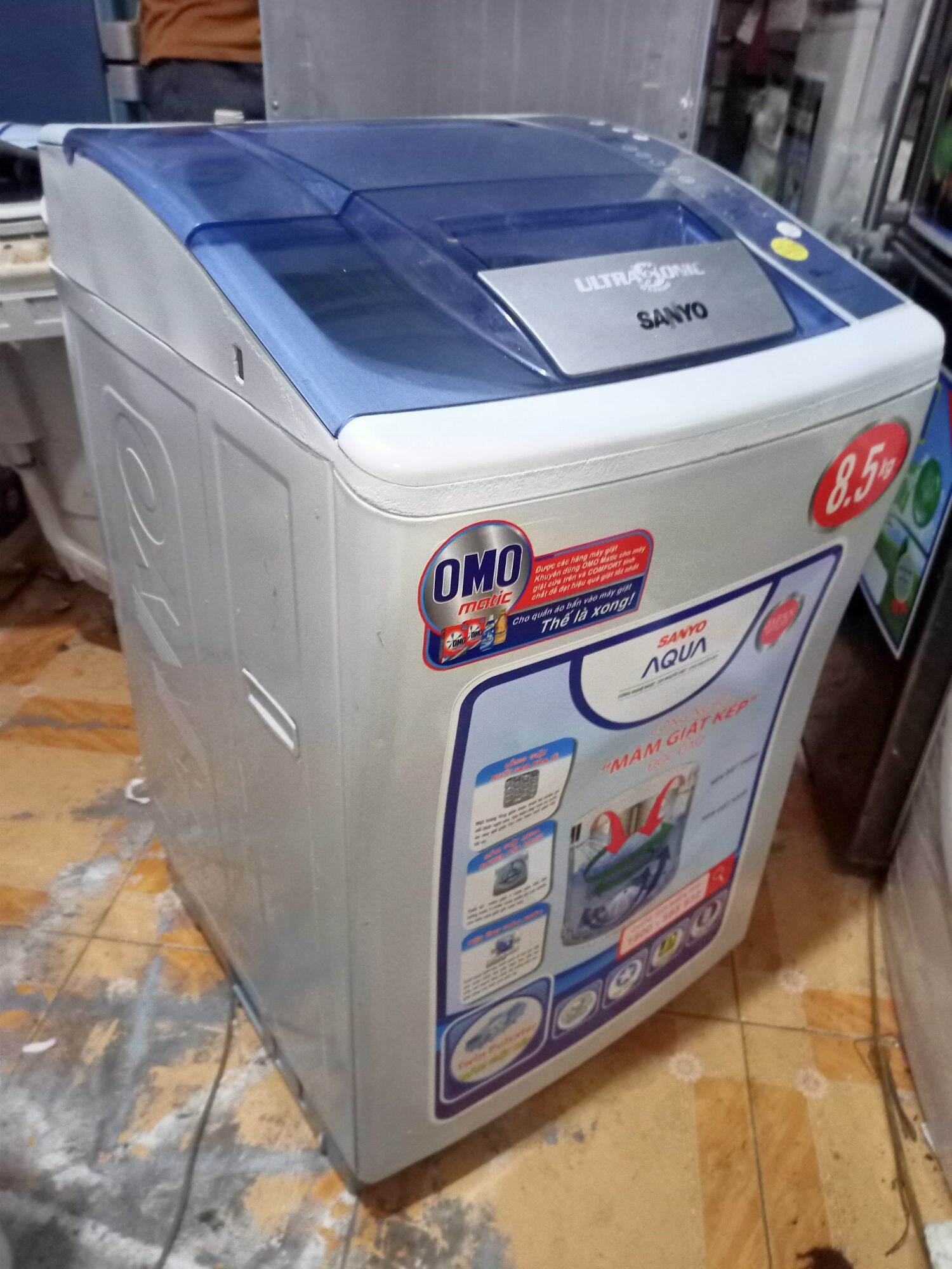 máy giặt sanyo 8,5kg còn mới khoảng 80%