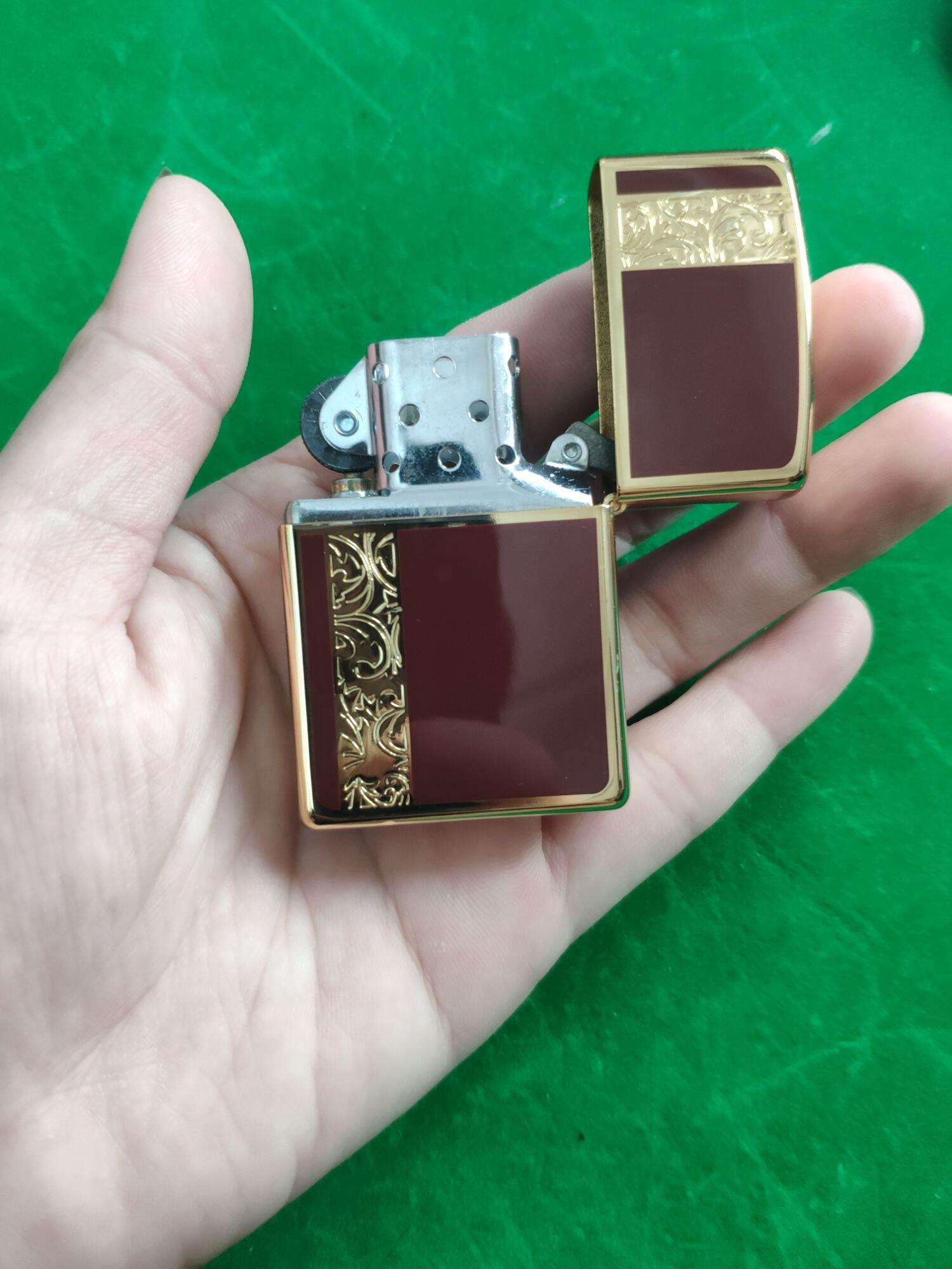 ZIPPO KHẢM MEN MẠ VÀNG