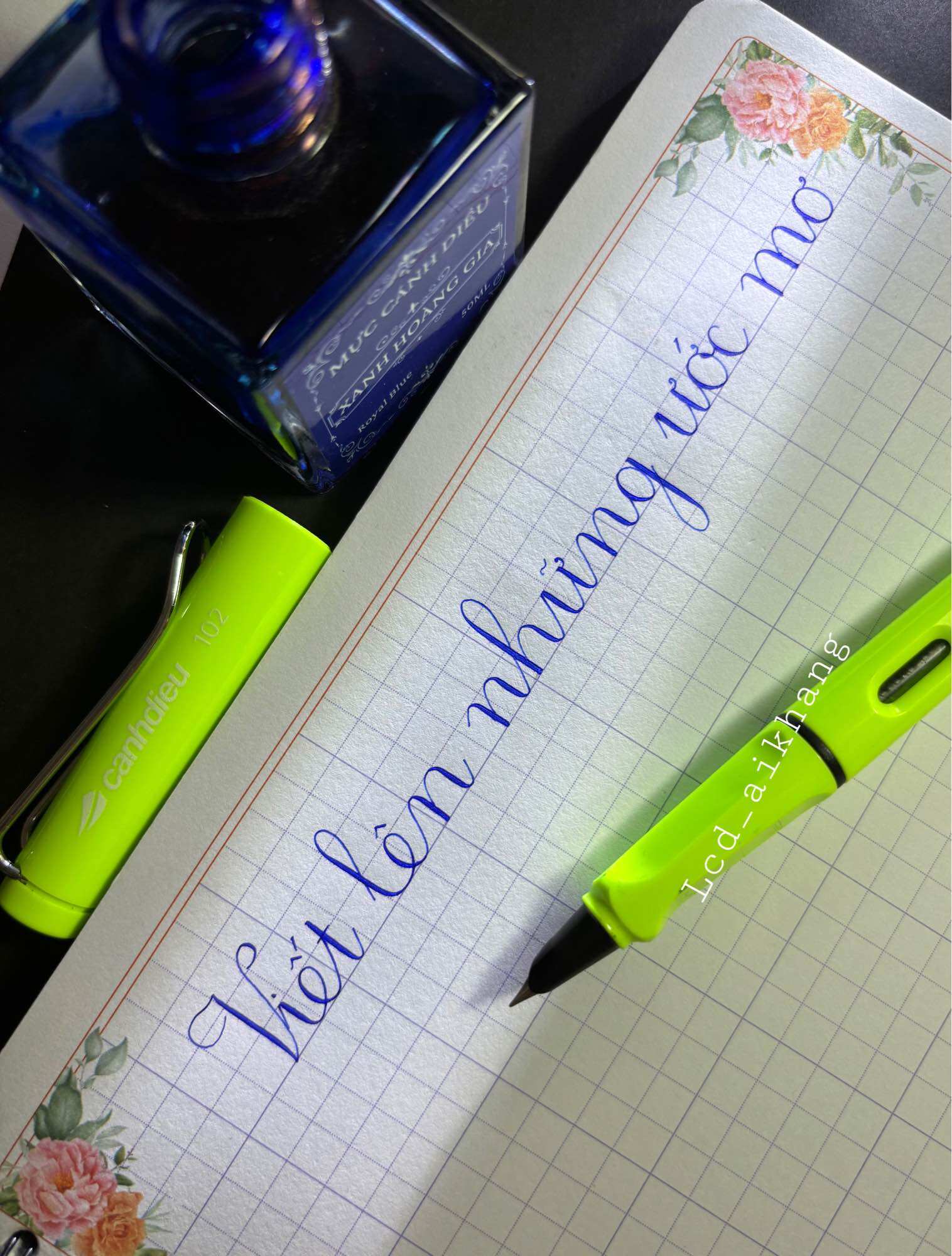 Bút cánh diều 102 ⚡ GIÁ TỐT⚡ bút mực ngòi lá tre không rỉ tự tạo thanh đậm, ngòi bút êm trơn dễ sử dụng