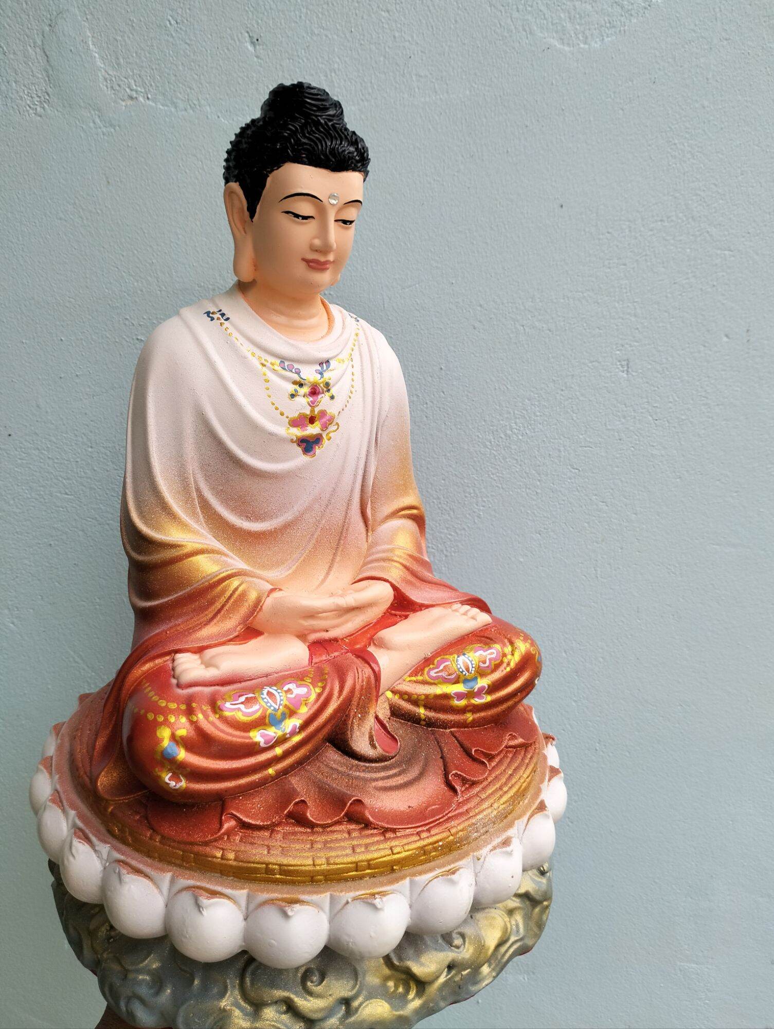 Tượng Phật Thích Ca Mâu Ni.