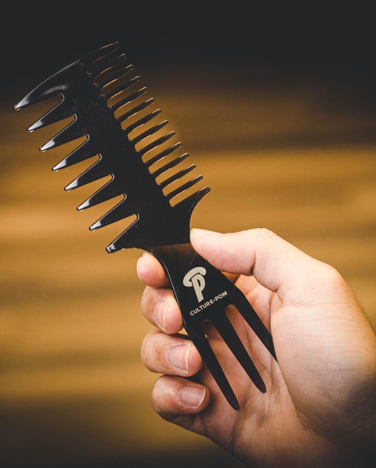 TRIFECTA COMB Lược xương cá