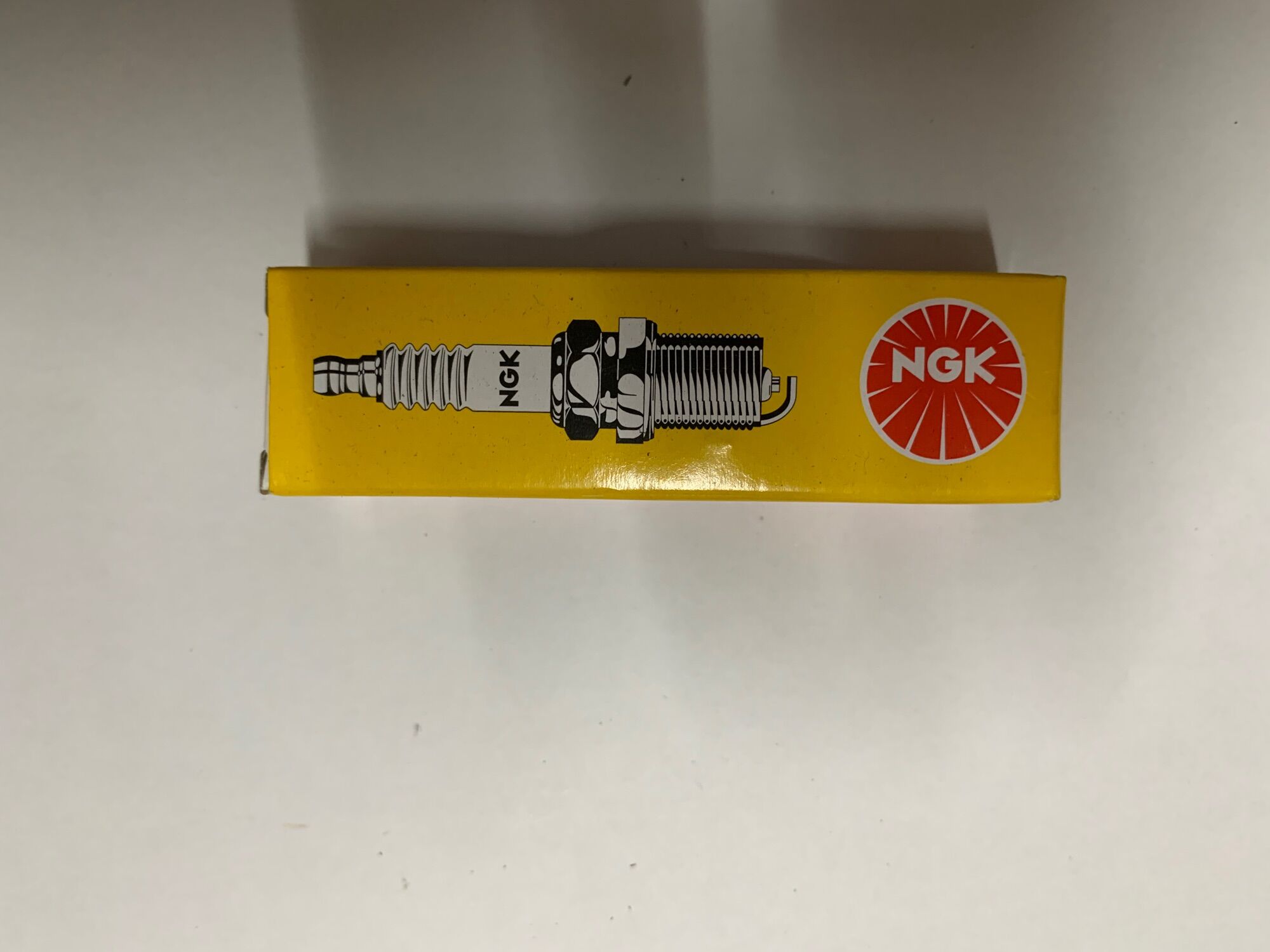 Bugi 2t ngk nhật bản