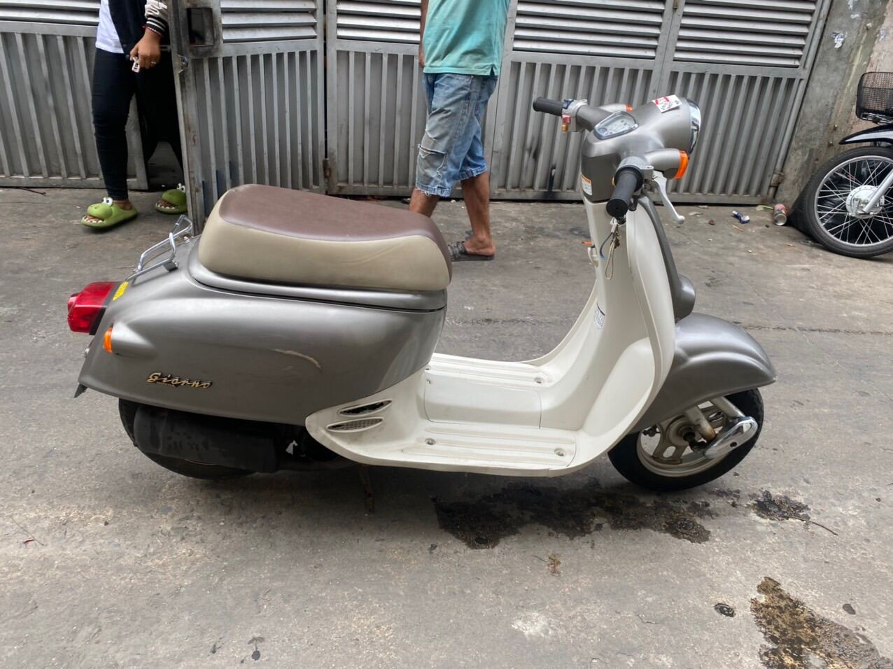 Cần bán xe tay ga 50cc 2 thì Giorno ở Hà Nội giá 17tr MSP 863000