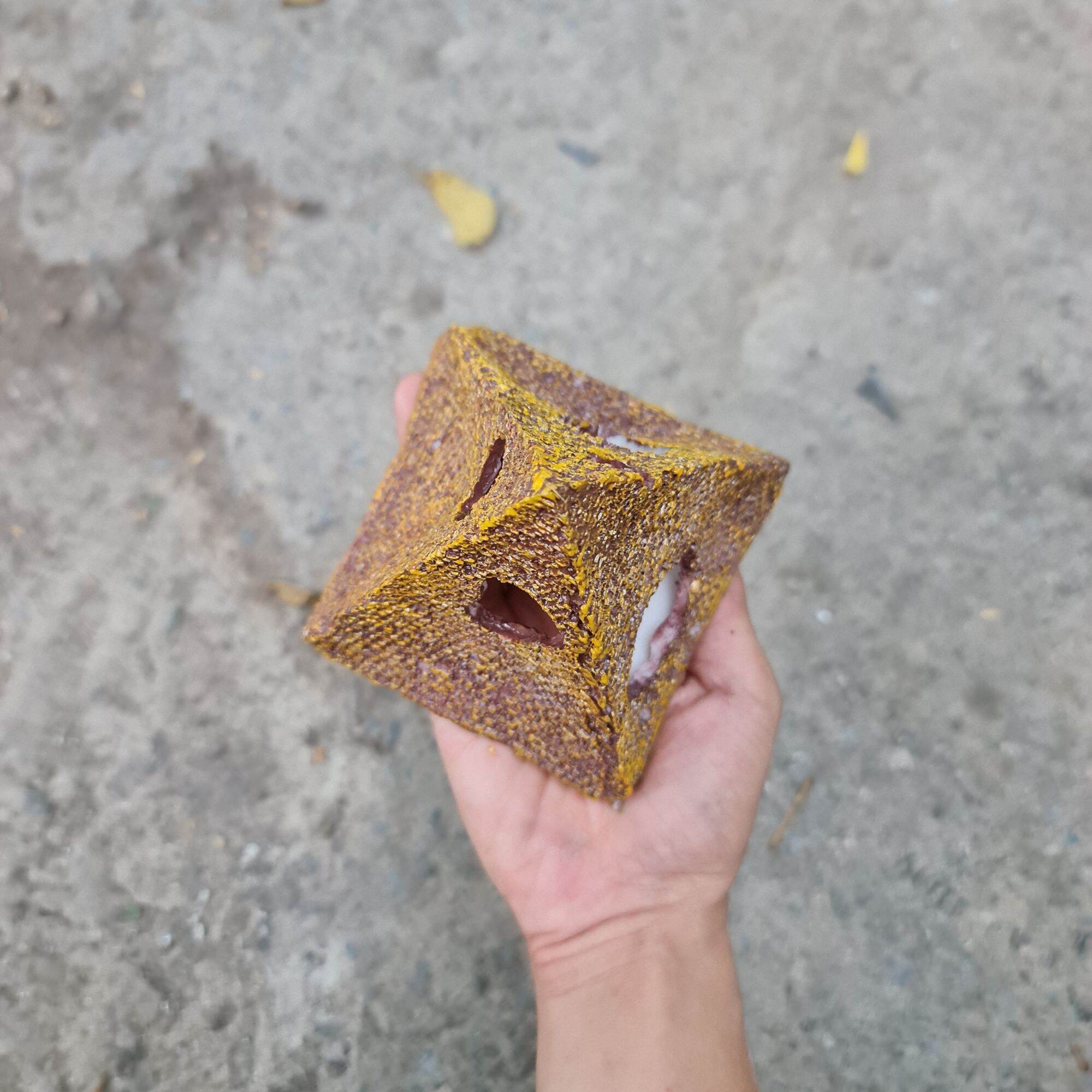 trang trí bể cá mô hình kim tự tháp (size lớn )