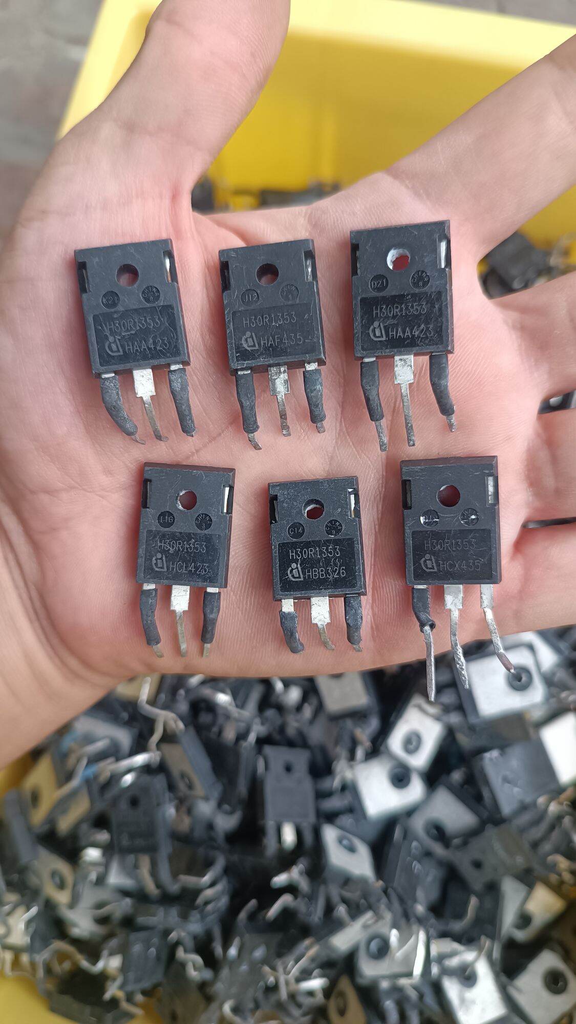 Sò bếp từ 30r1353 tháo máy mặt gương xịn