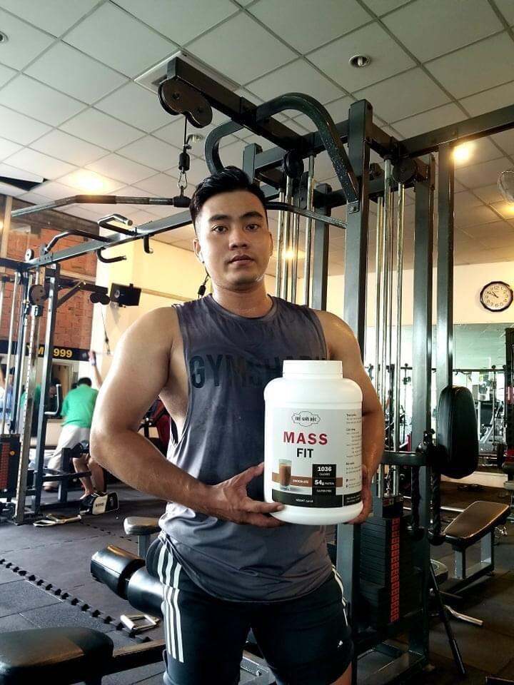 MASS FIT 3KGTẶNG KÈM BÌNH LẮC VÀ BÓNG LẮC