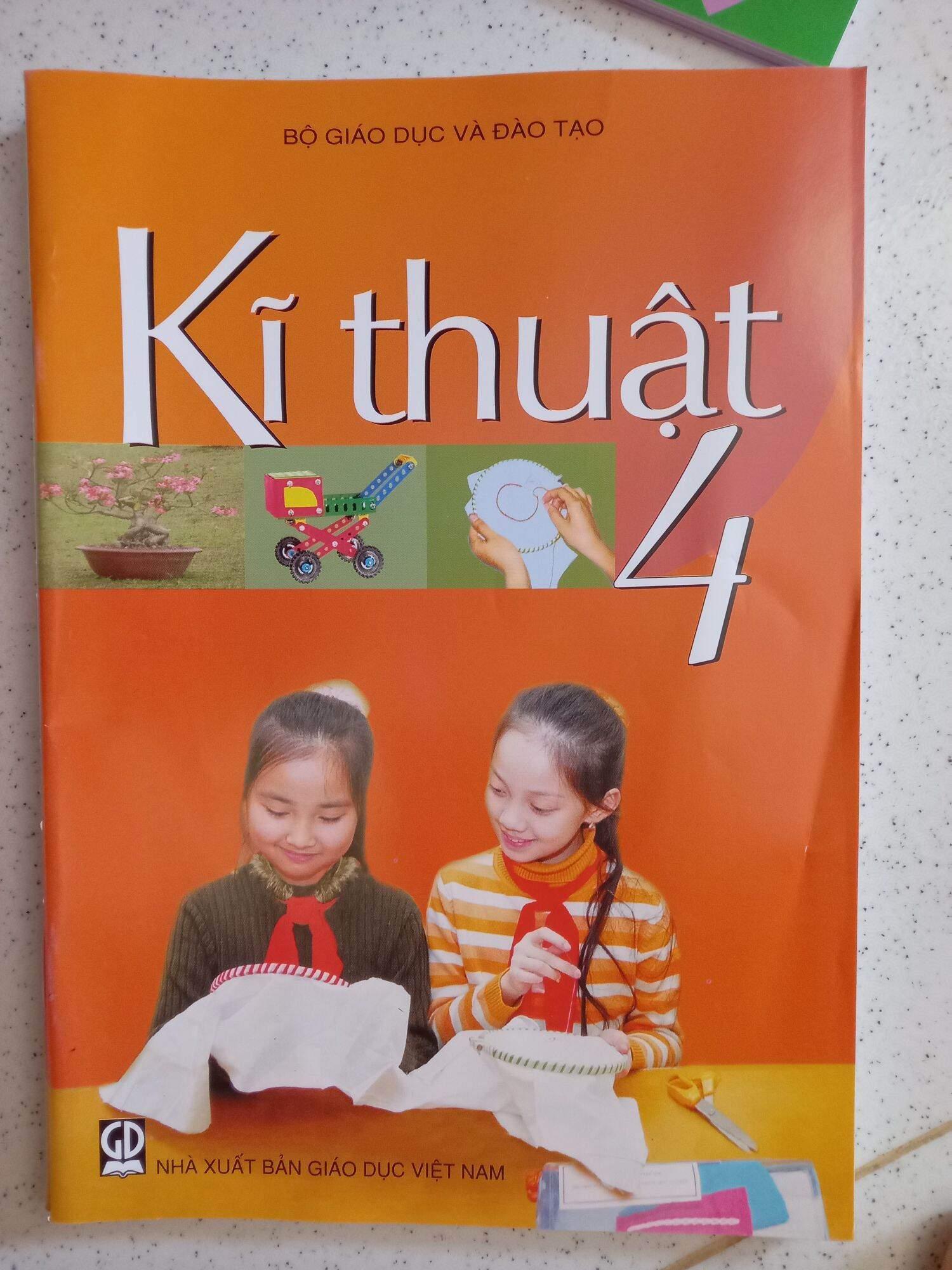 2 cuốn ki thuat lop4