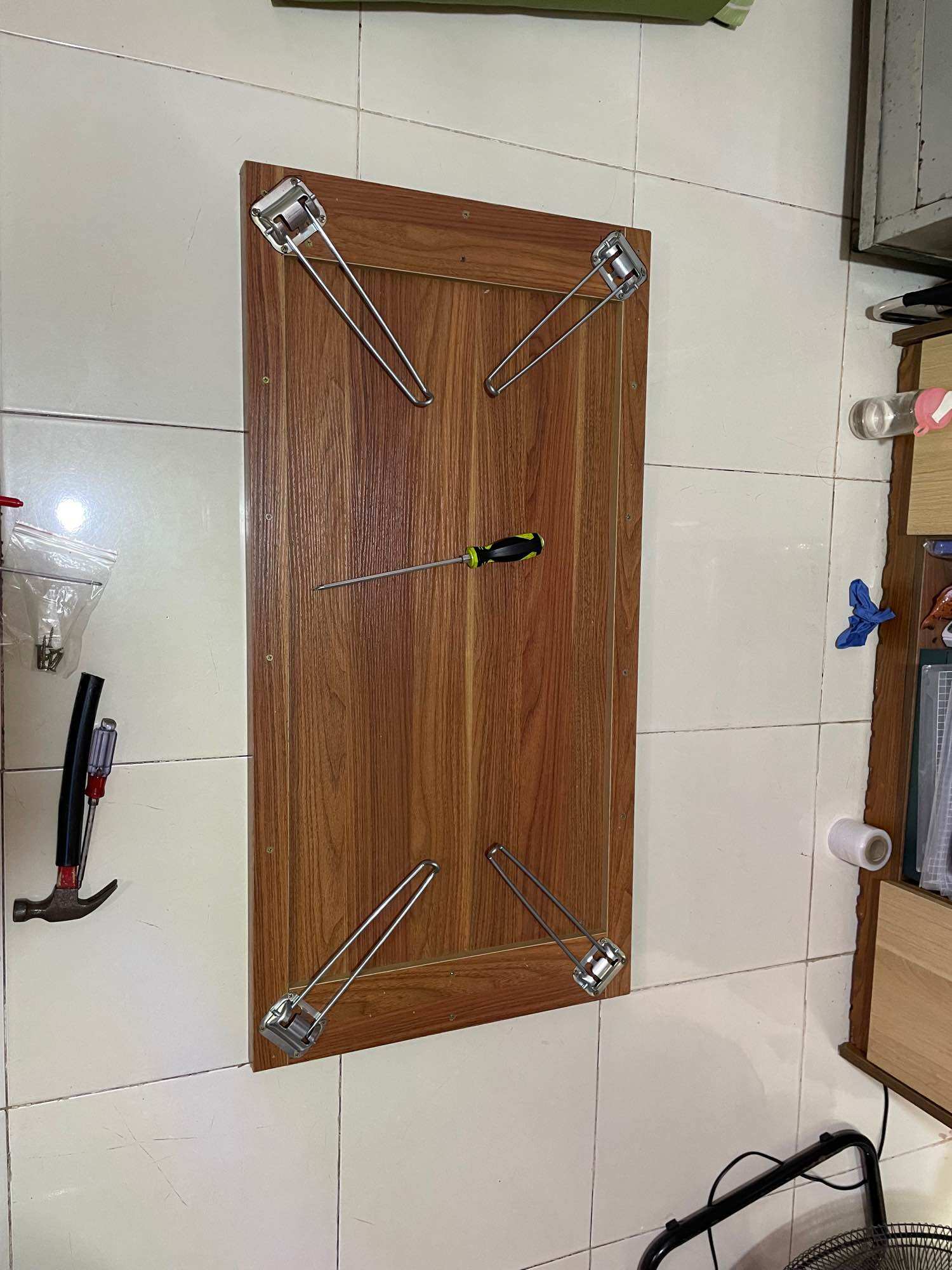 BỘ 4 CHÂN BÀN XẾP SẮT XI 28 CM KÈM VÍT