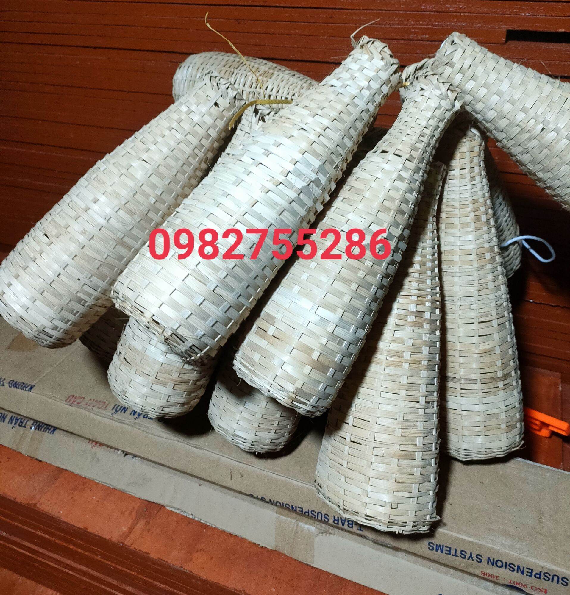 chúm rọ, lợp/lờ tre bắt cá [dùng trang trí]