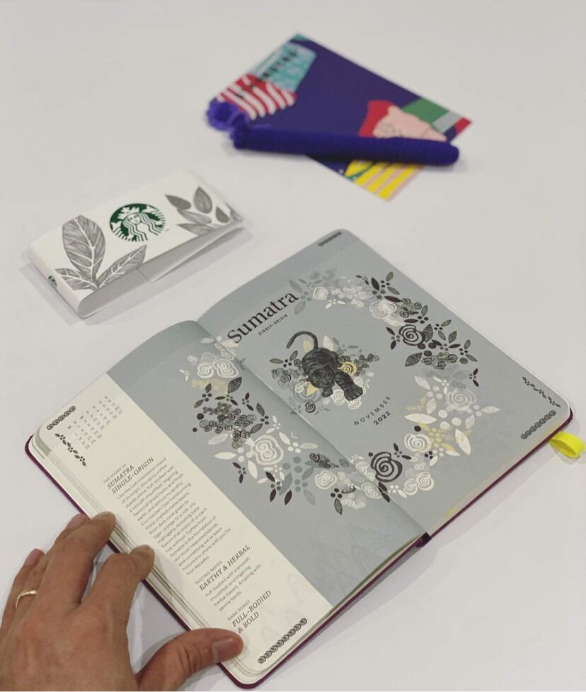 Sổ Planner 2022 Starbucks + Moleskine