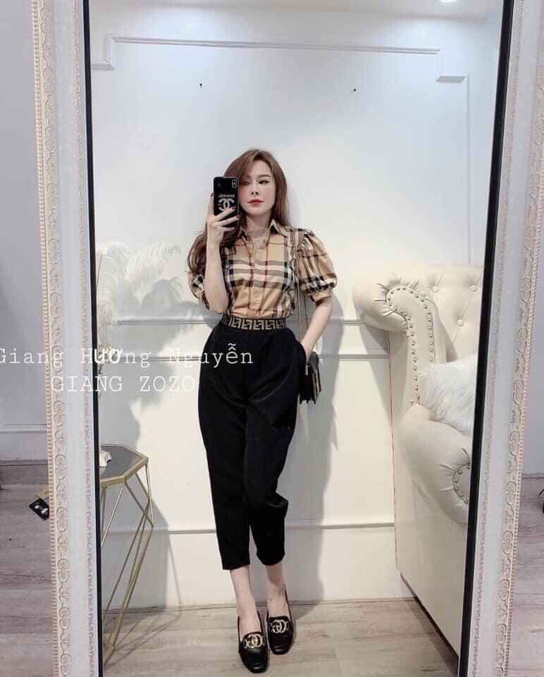 Quần bom umi dáng lỡ .Quần bom umi cạp chữ siêu hót hit . Thiết kế lửng chất umi co dãn thấm hút giúp thoải mái thoáng mát hơn .phom dáng thiết kế thể thao công sở