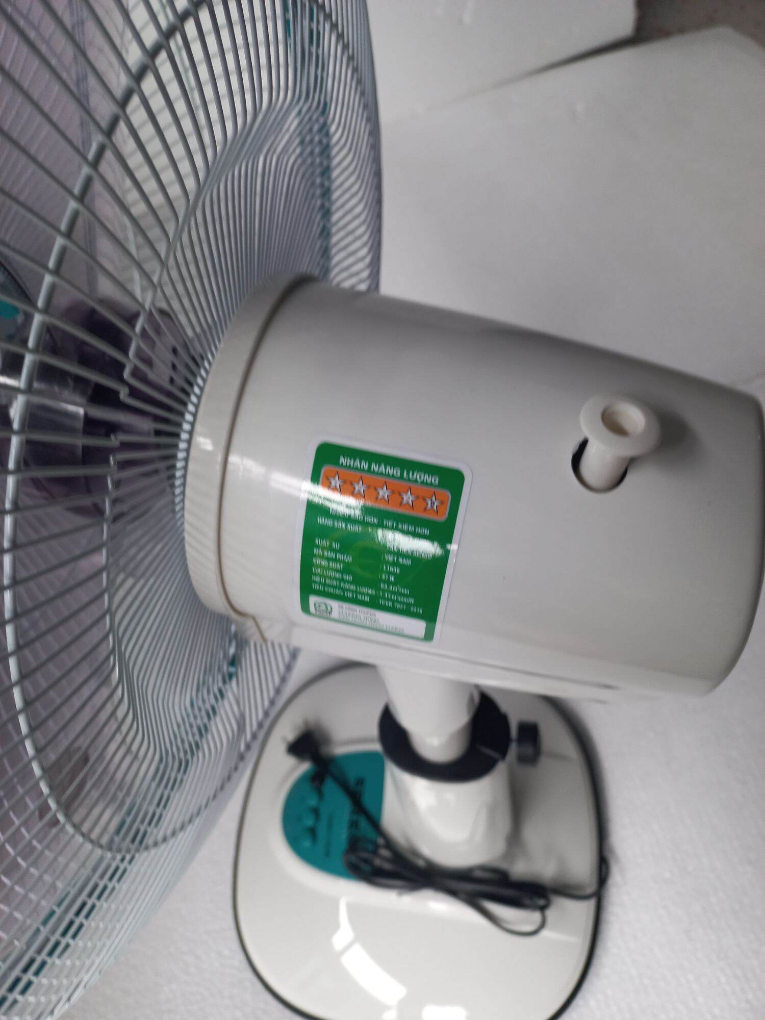 Quạt lửng thân nhựa Senko L1638