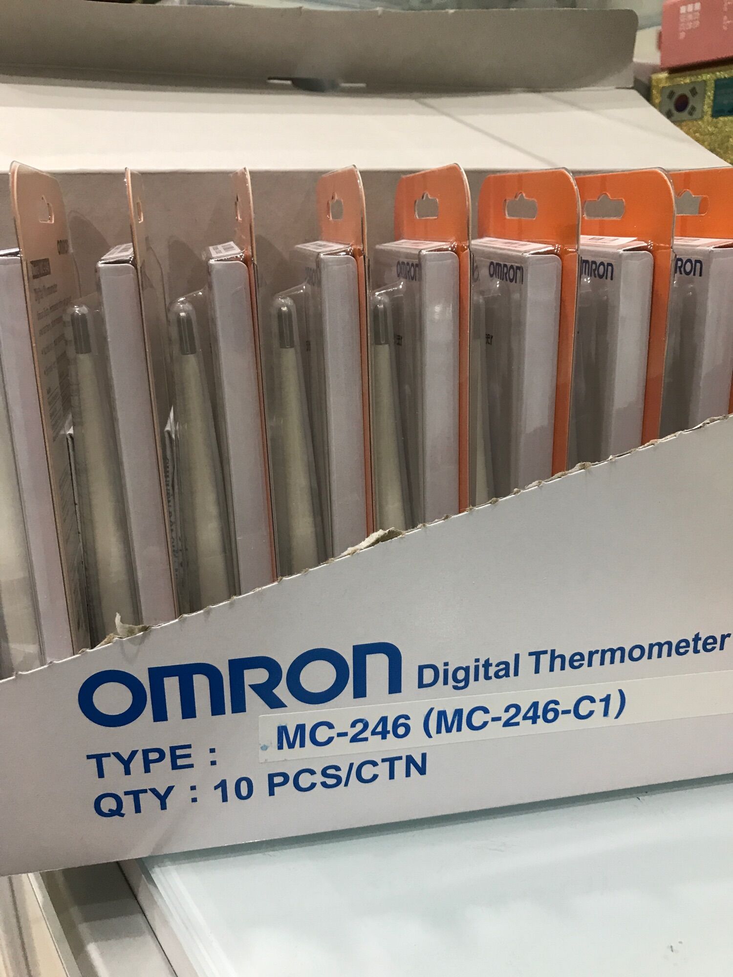 Nhiệt kế điện tử omron dạng bút MC246