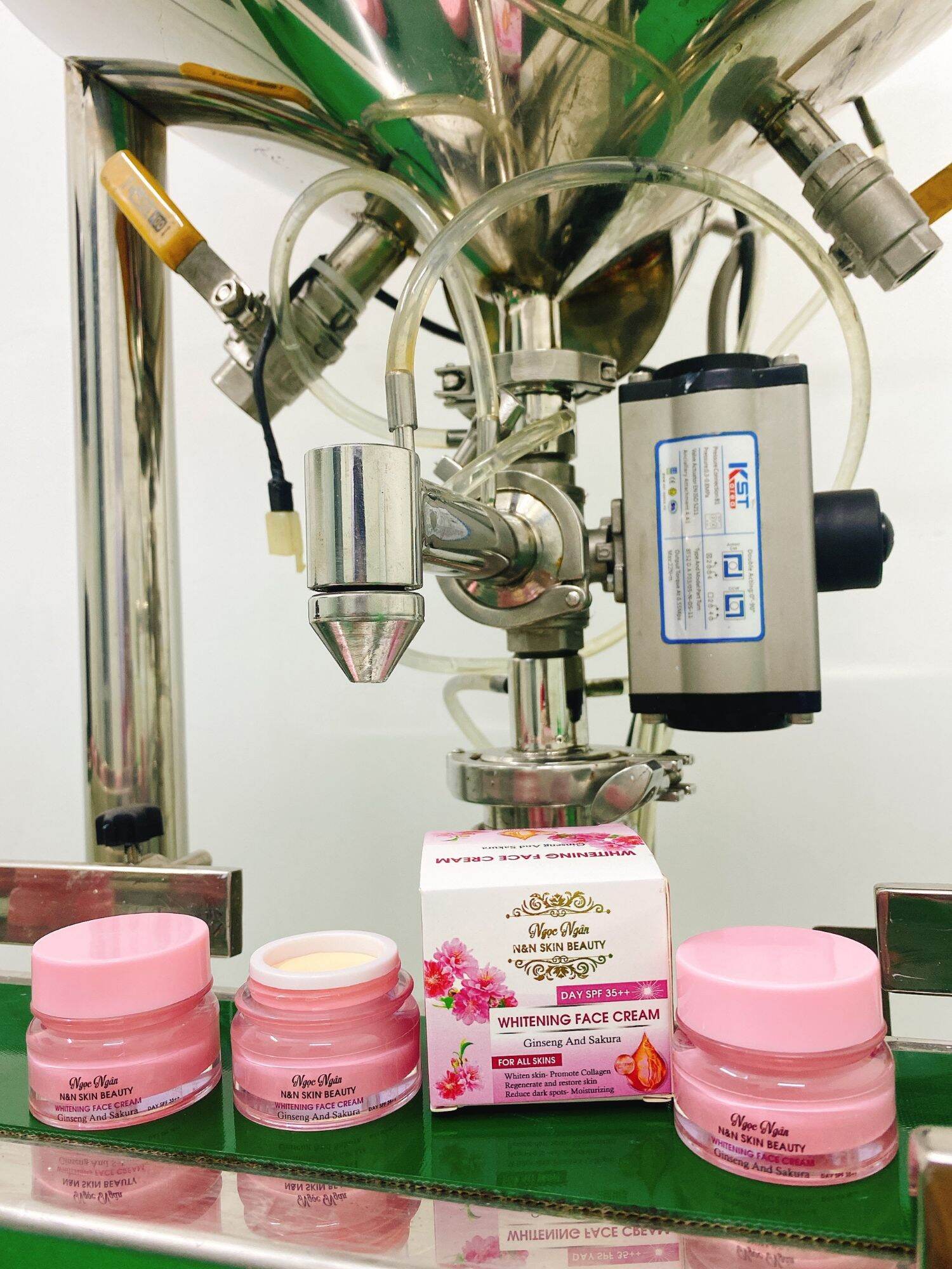 FACE HỒNG SÂM & HOA ANH ĐÀO ( DƯỠNG TRẮNG NHANH BAN ĐÊM )
