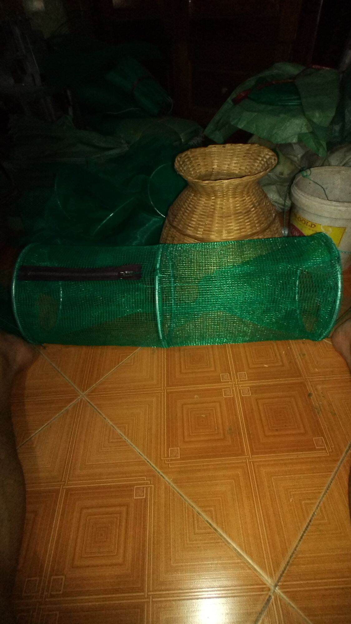 Multi-Purpose Copper Frog Trap with Green Mesh and 4-2 Inch Eyes, Convenient Zipper Closure, Uses Fish Bait.
