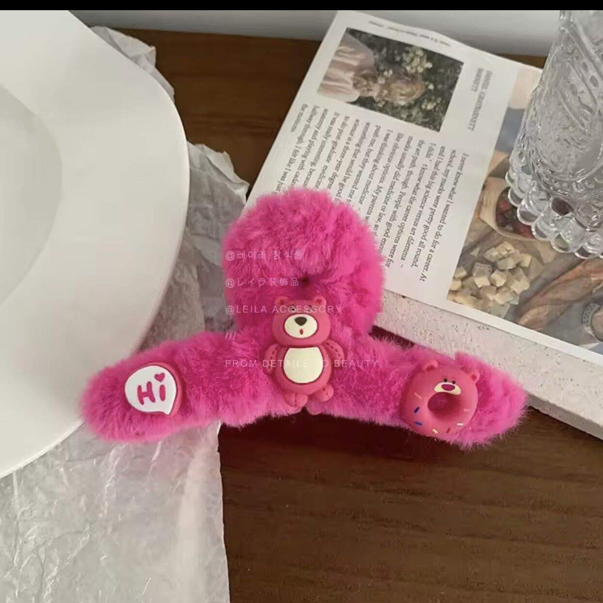 KẸP TÓC CÀNG CUA BÔNG GẤU DÂU LOTSO (ngẫu nhiên)