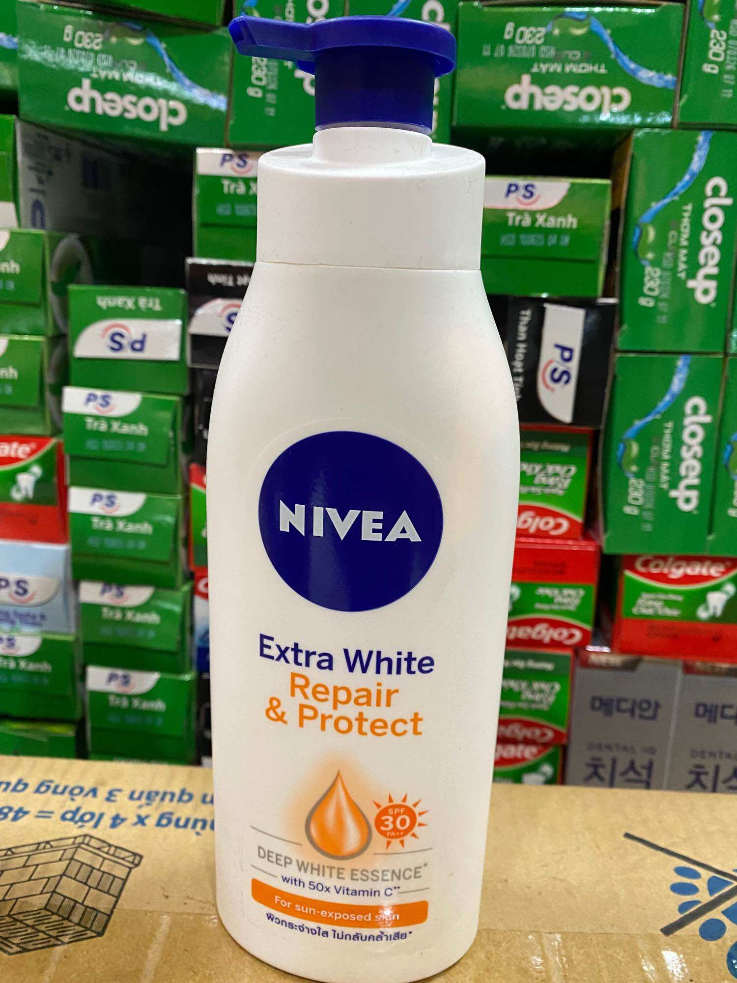 Sữa dưỡng thể dưỡng trắng nivea chai 350ml
