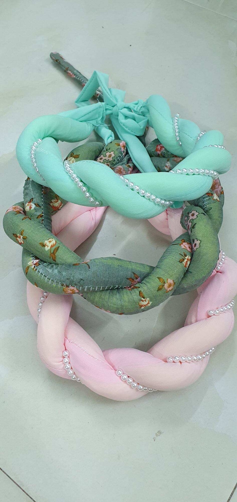 Mấn Xoắn Đội Đầu