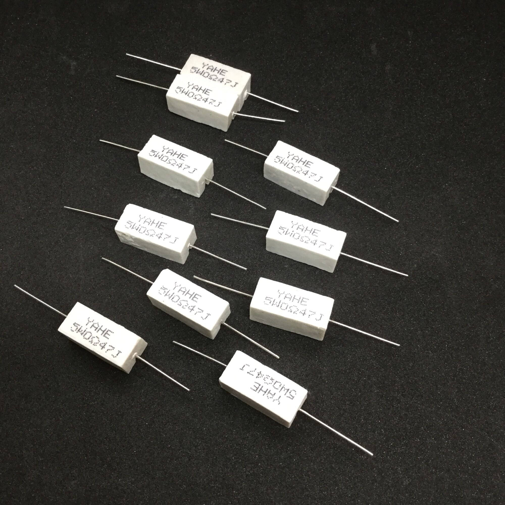 Trở công suất sứ 47 ohm -5 w