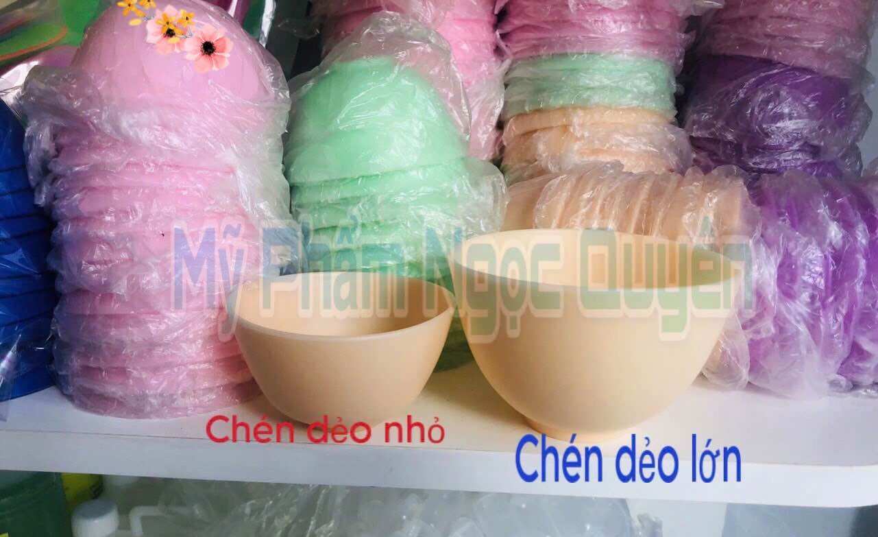 Chén dẻo silicon quậy bột mặt nạ, chén trộn mặt nạ ( kèm muỗng )
