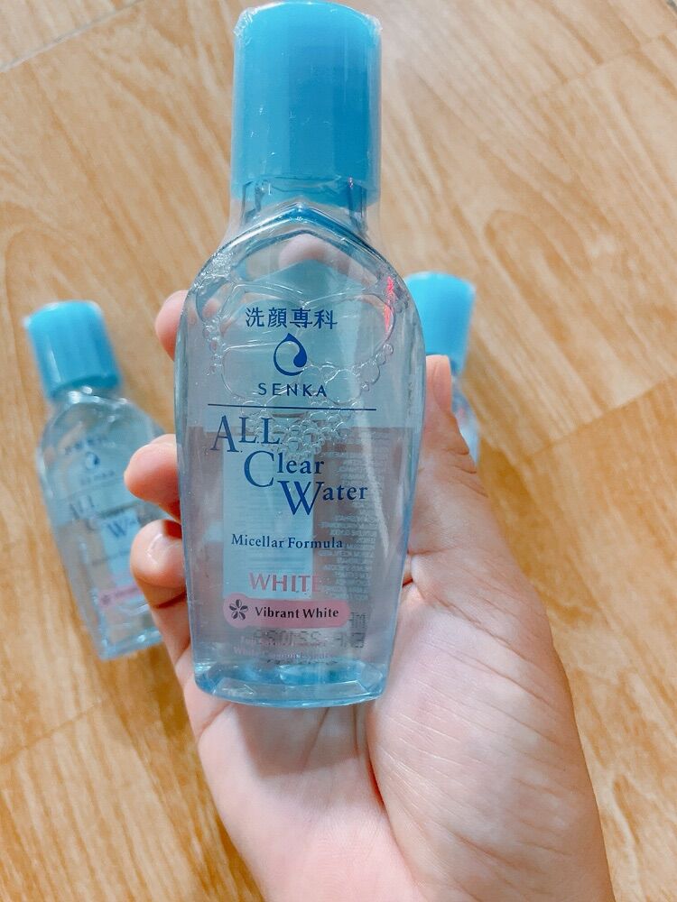 Nước tẩy trang dưỡng trắng Senka All Clear Water Micellar Formula White 70ml ( date 10/2022)