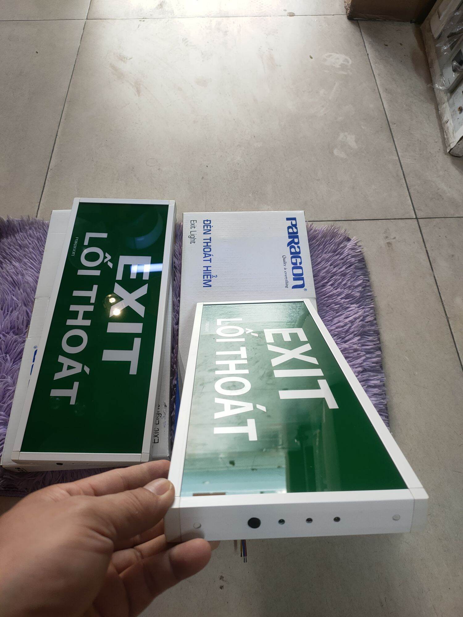 Đèn exit -lối thoát 1 mặt,2 mặt paragon hàng chính hãng