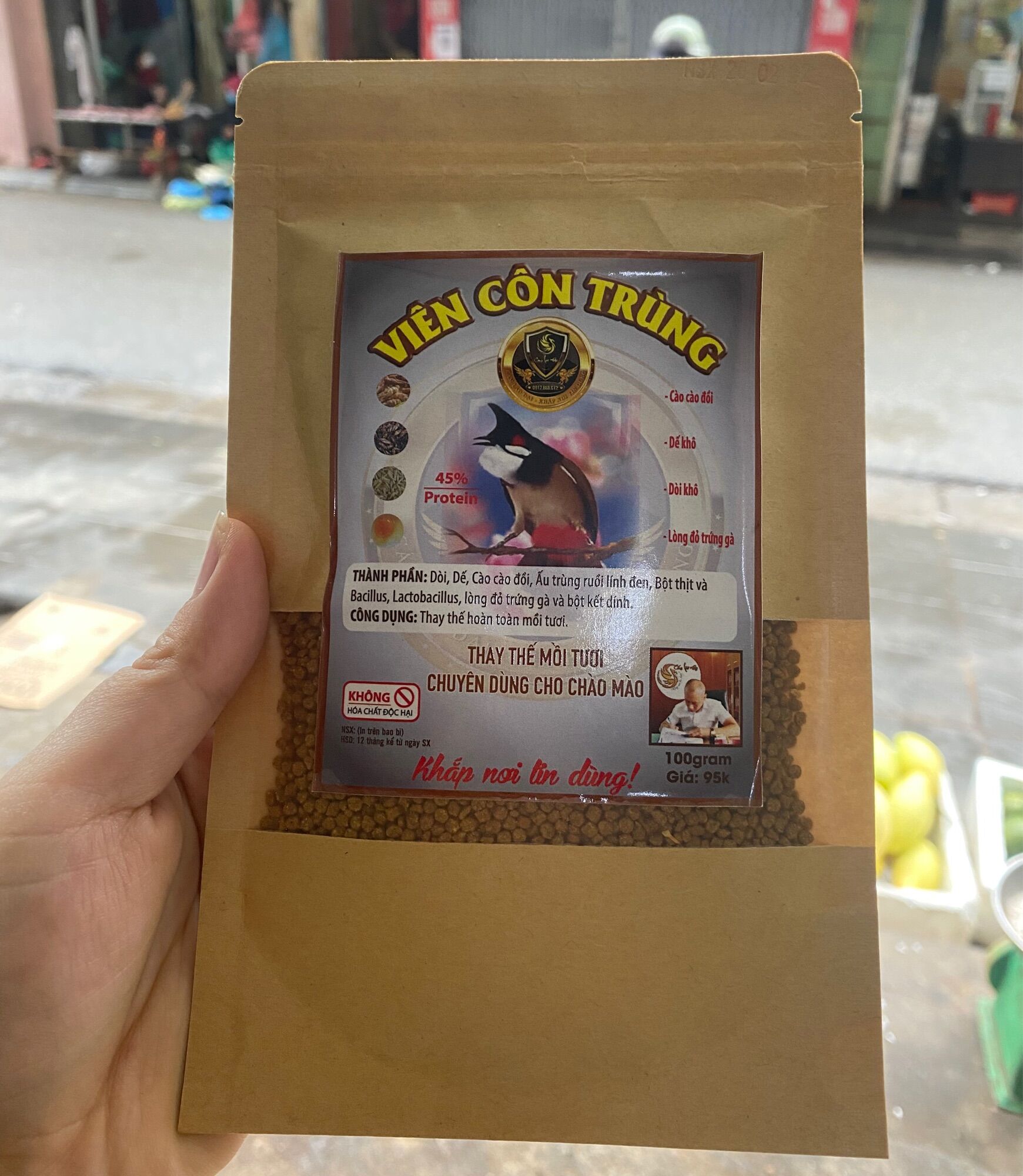 Cám viên côn trùng Lão Đại chuyên cho chim Chào mào