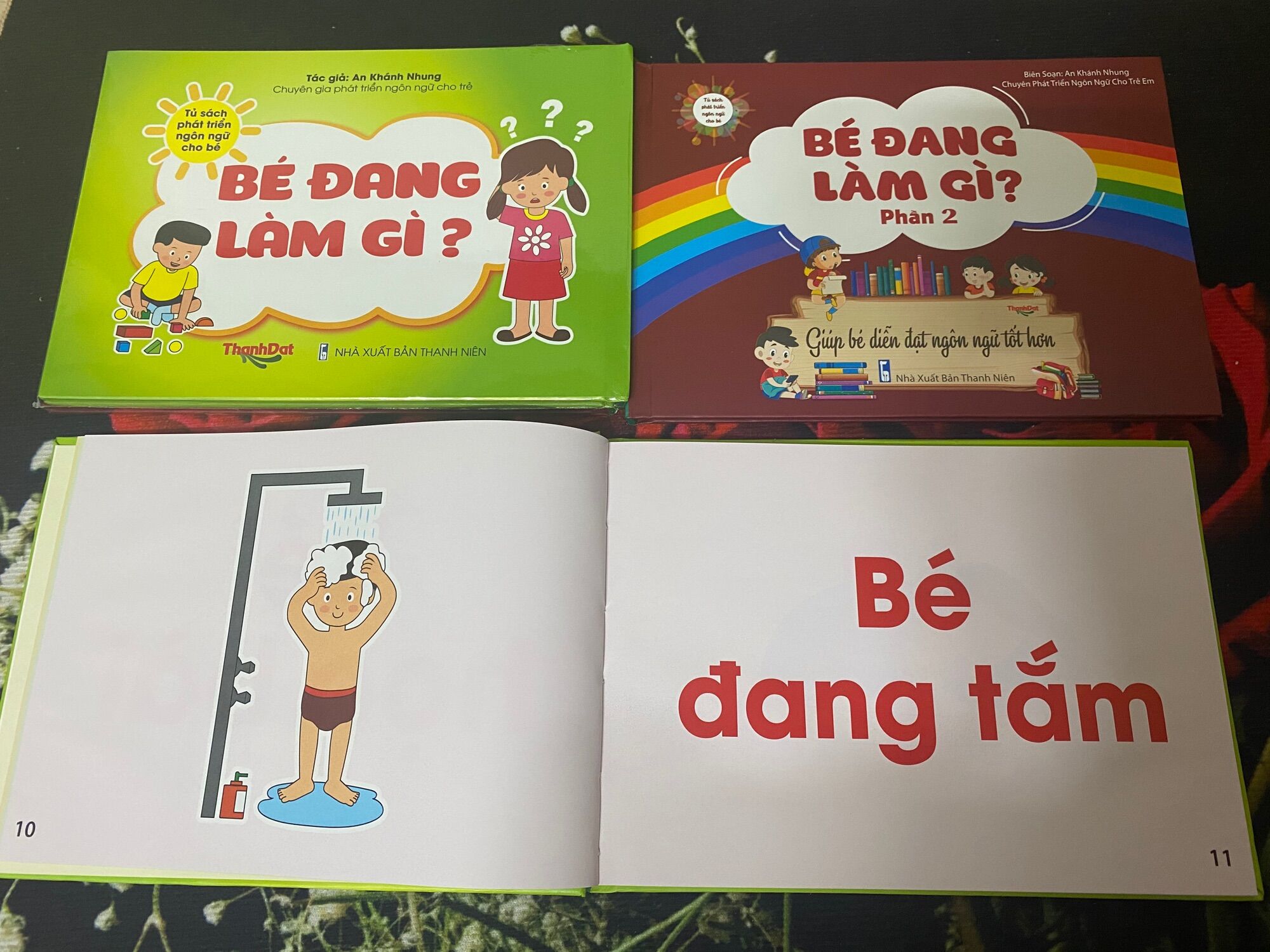 Học Liệu Bé Đang Làm Gì