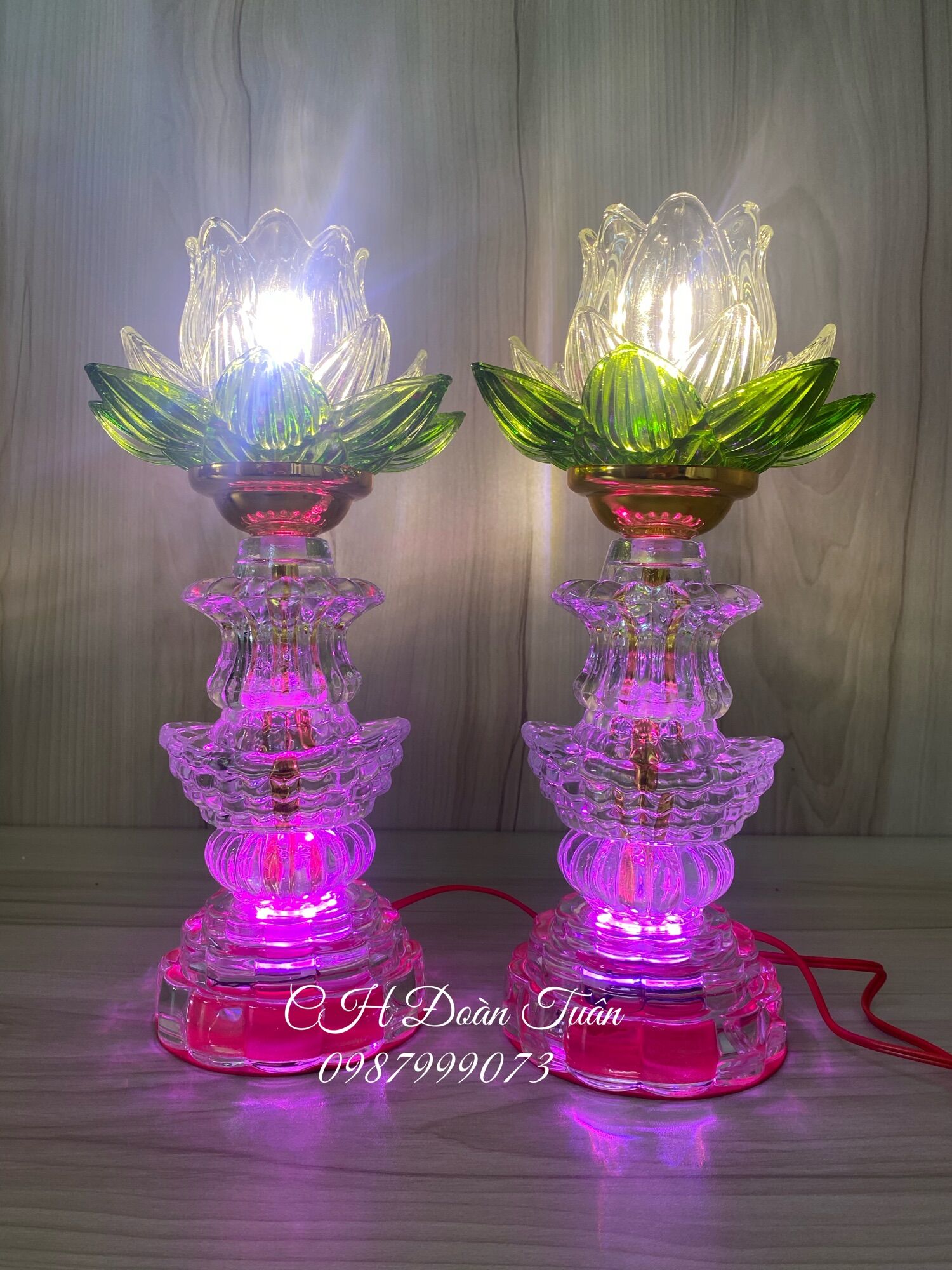 Pair of Crystal Altar Lamps Made of Glass, 30cm High