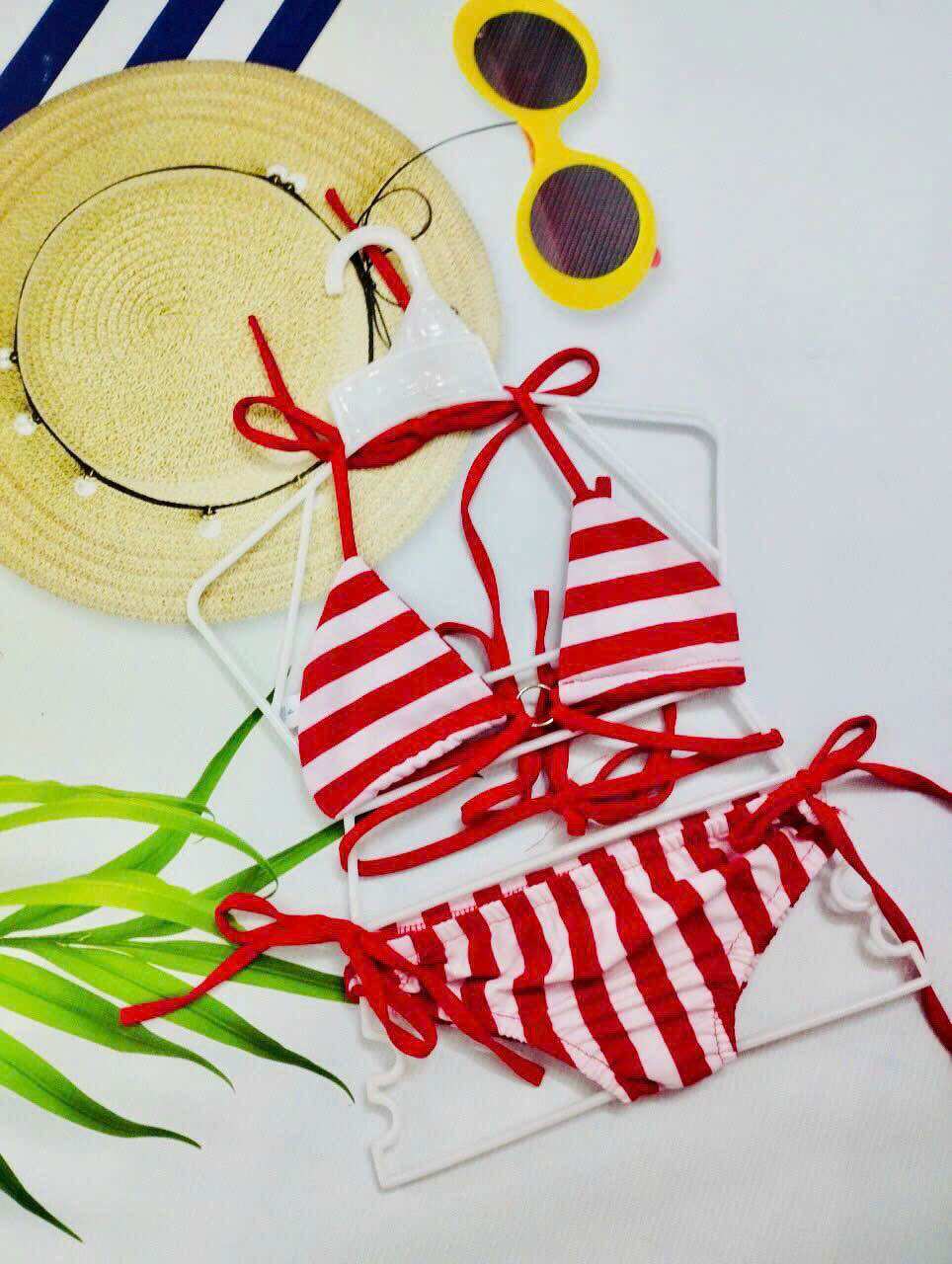 Bikini 2 mãnh nhiều mẫu cho bé gái