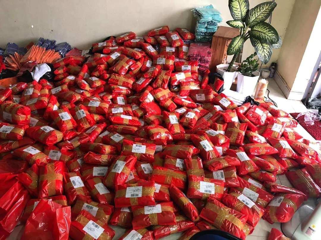 máng uống cho chim cút , bồ câu