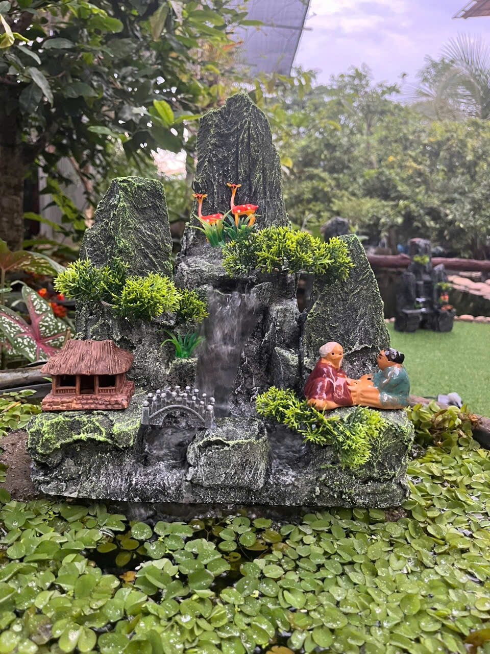 Hòn Non Bộ MiNi Có Thác Nước Đẹp Trang Trí Hồ Cá, Núi Đá Cho Hồ Cá Giá 422,550 Đồng*Miễn phí vận chuyển
