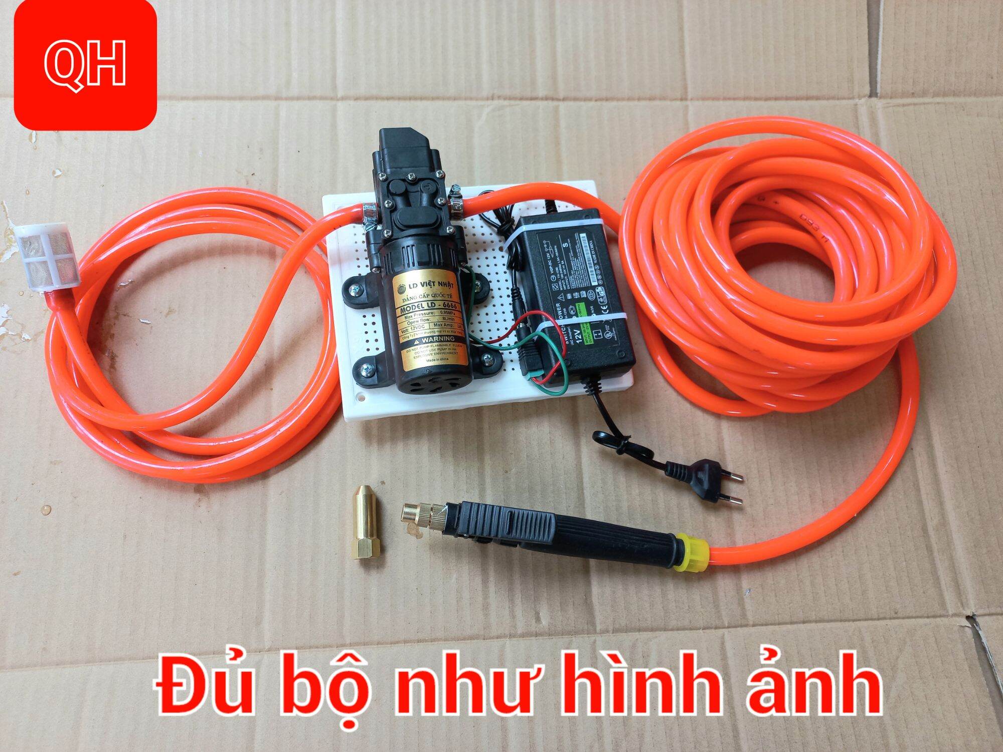 Máy rửa xe mini  - máy bơm nước mini 12V đa năng tiện dụng