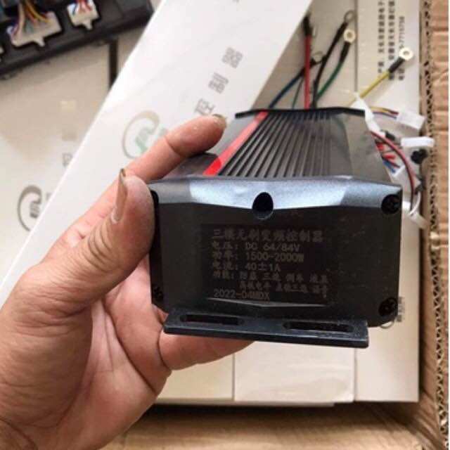 Black Ic 2000W 60/84V Red-Yellow Thread, Super Quiet