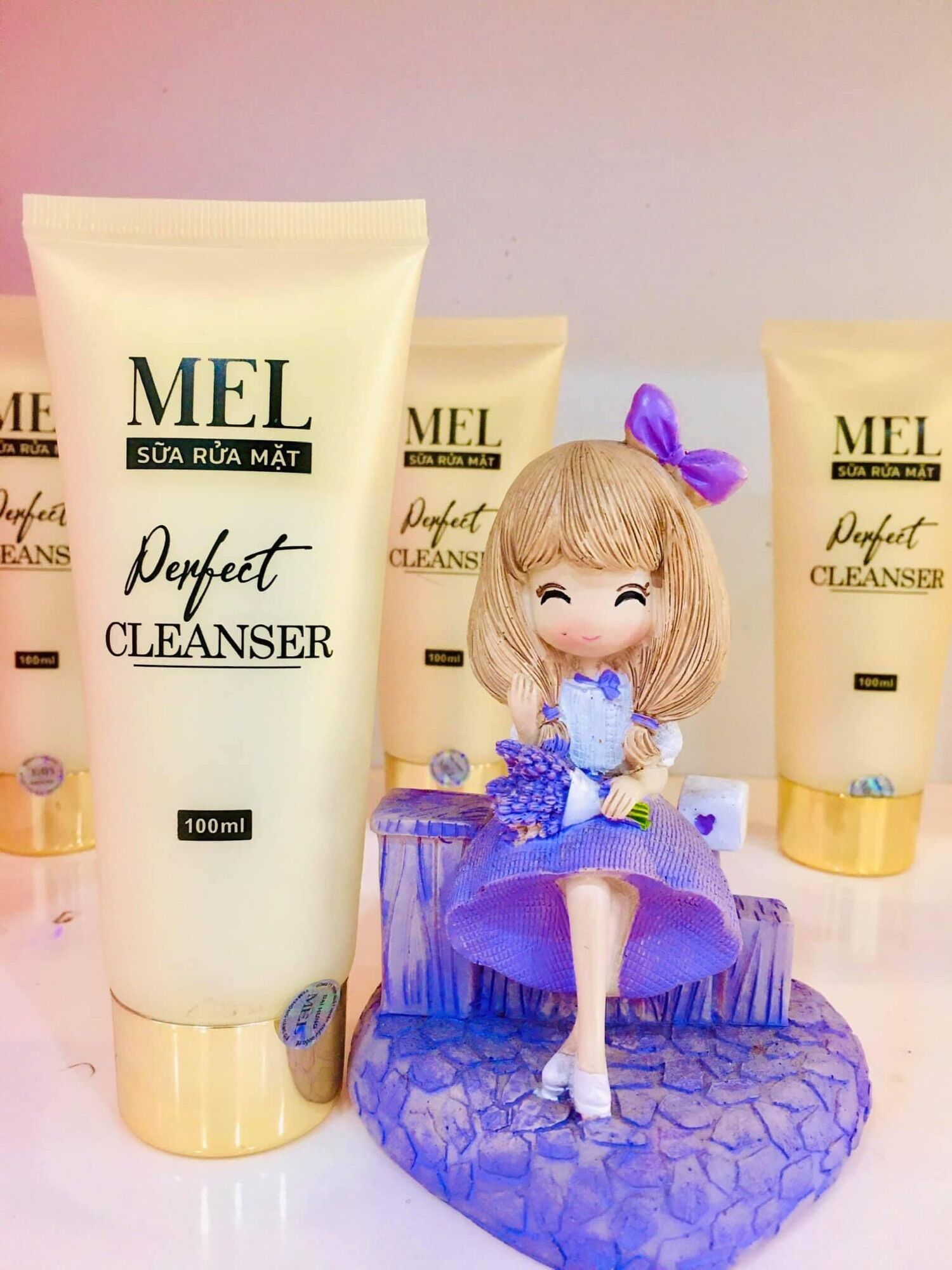 SỮA RỬA MẶT MEL 100ml hương dịu nhẹ