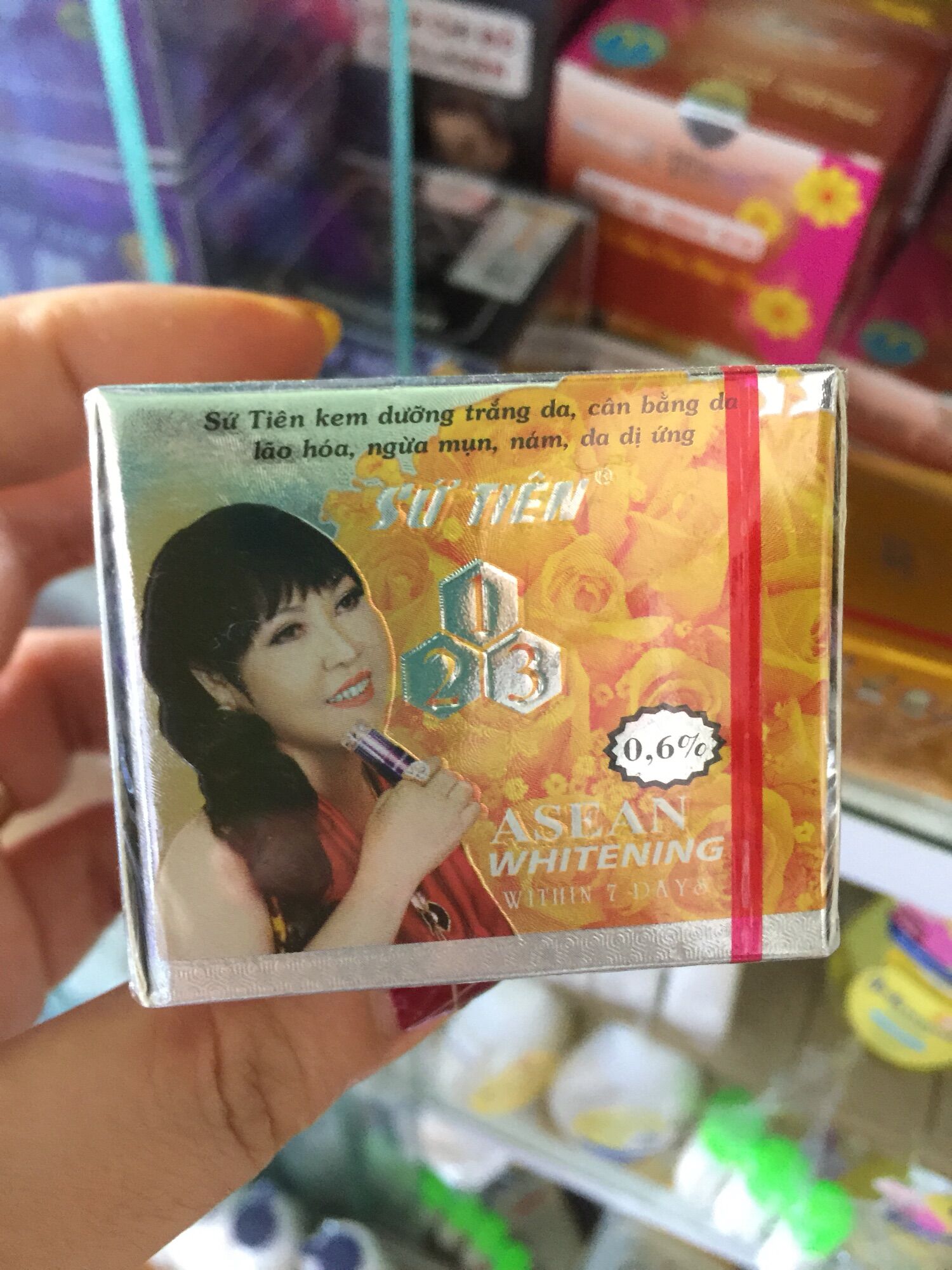 [HCM]Kem Sứ Tiên Trắng