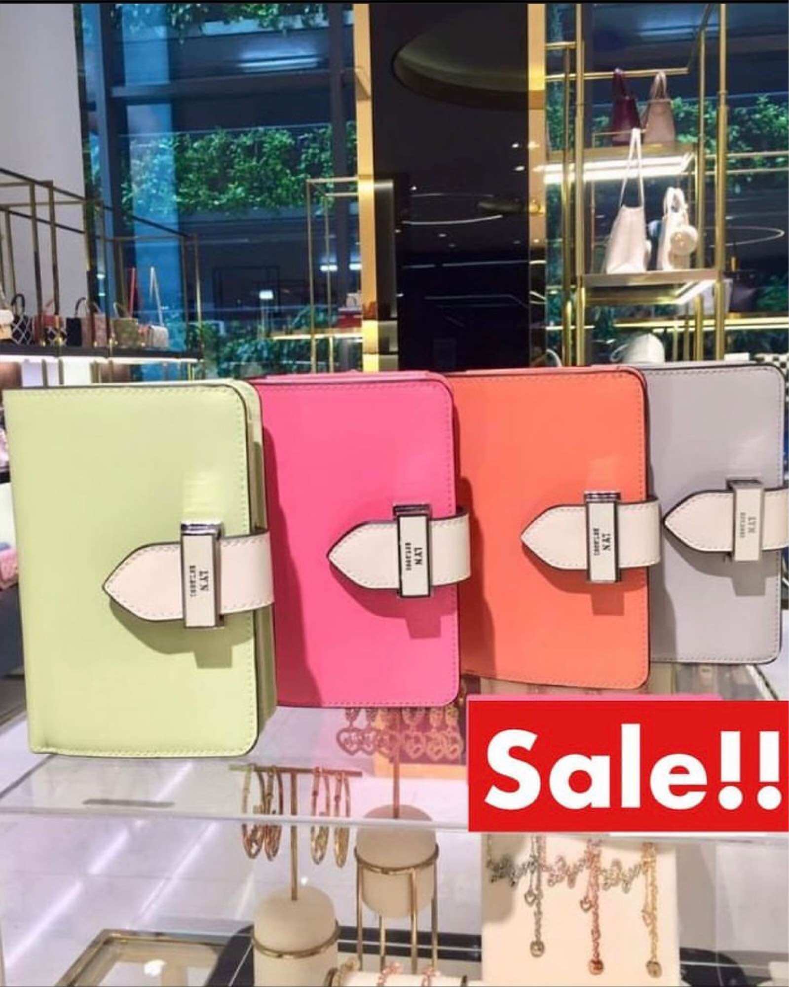 VÍ LYN JACKIE SHORT WALLET