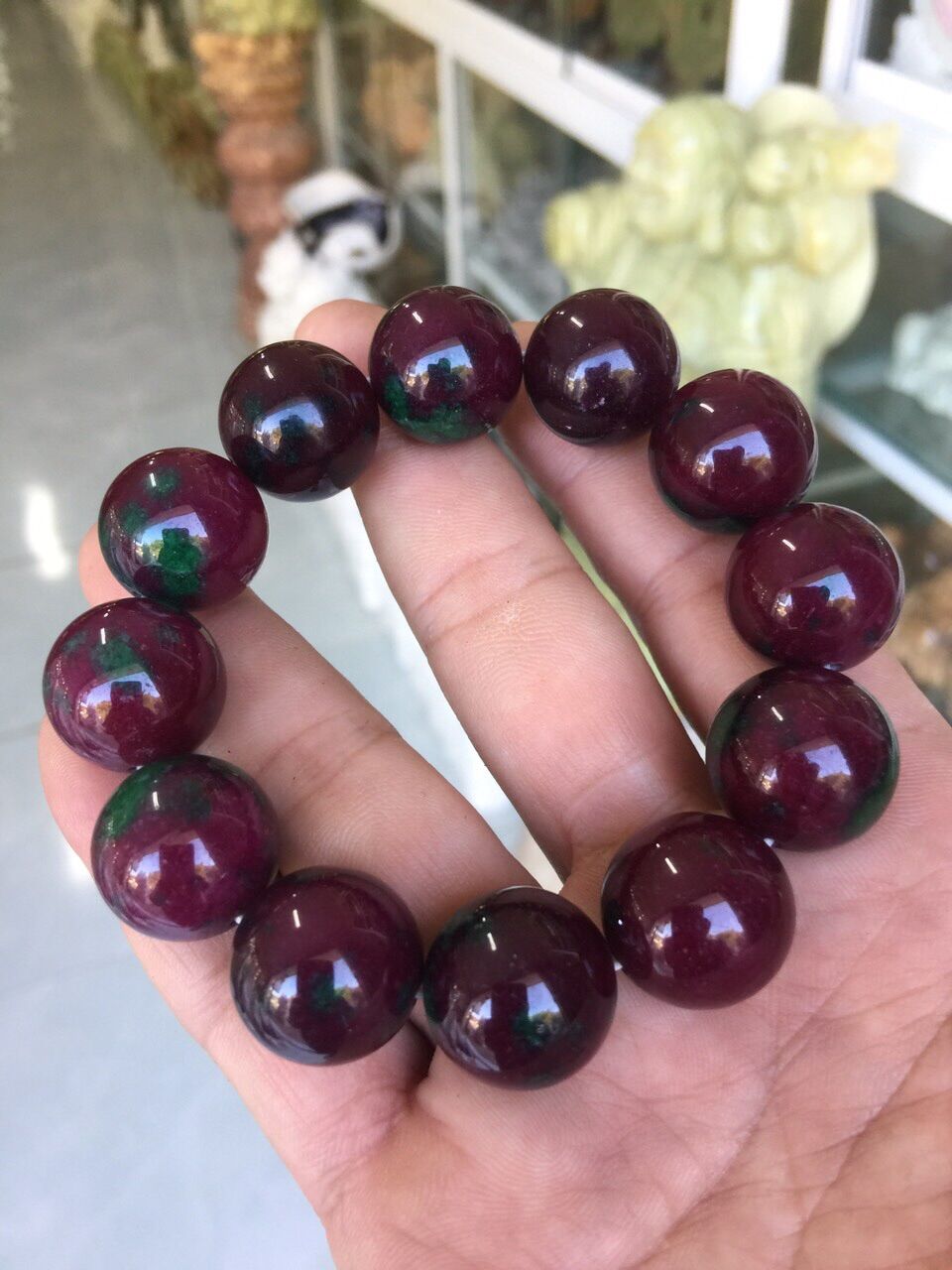 Vòng ruby nam phi 18 li màu đều đẹp dành cho nam