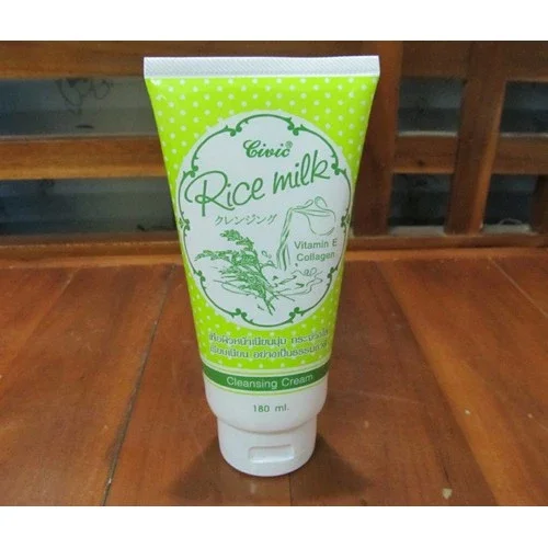 Sửa rửa mặt từ gạo Rice milk Civic Vitamin E collagen