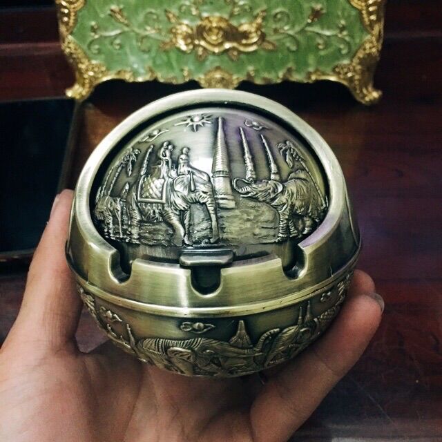 Gạt tàn thuốc lá hoàng gia cao cấp