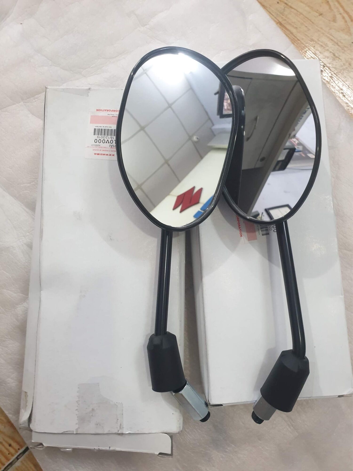 Cặp kính chiếu hậu xe hayate vs impluse 125( chân 10 ly)