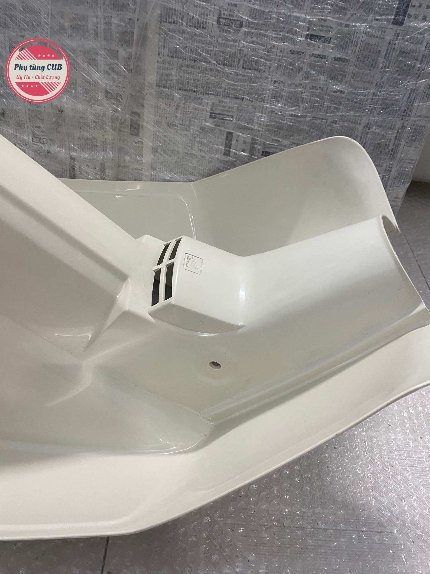 Bửng xe cub 81-86 có đề hàng zin