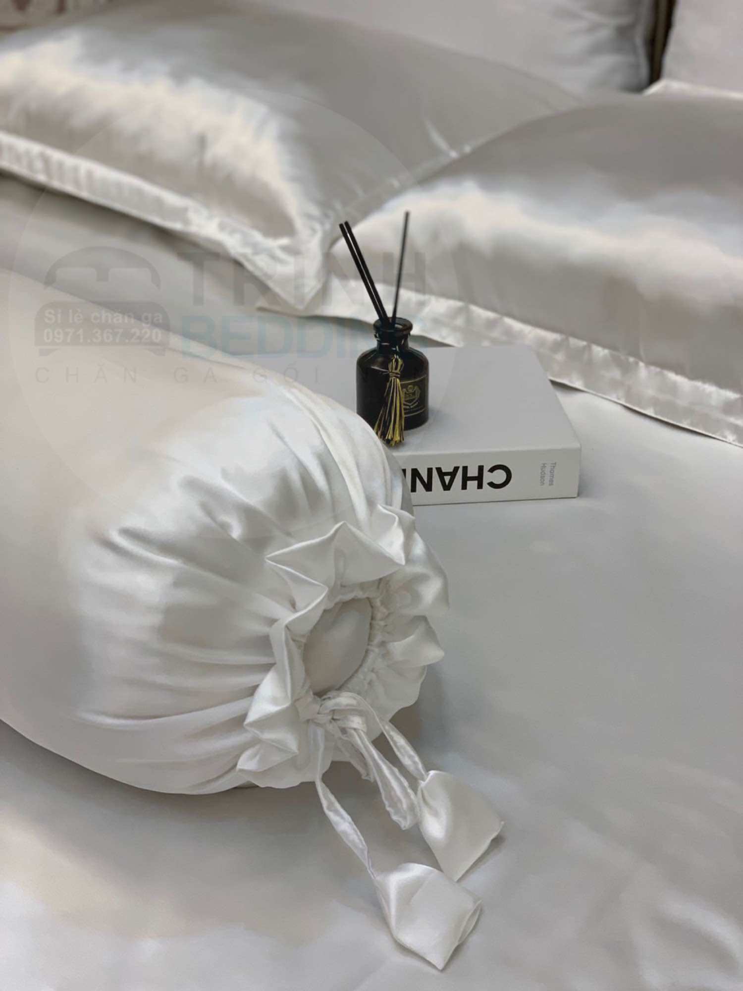 Sét Ga giường ( Bộ đồ giường phi lụa ) 3 Sản phẩm ( 1 Ga trải + 2 vỏ nằm ) Trinhbedding